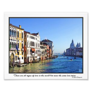 Foto Canal grande de Veneza com citações do amor