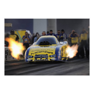 Foto Carro de corrida engraçado em chamas Esportes