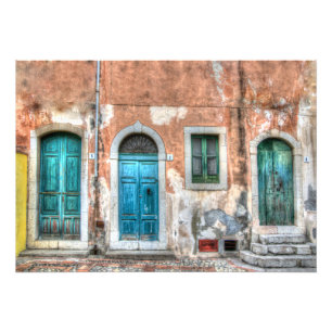 Foto Casa velha com três portas e uma janela, Sicília