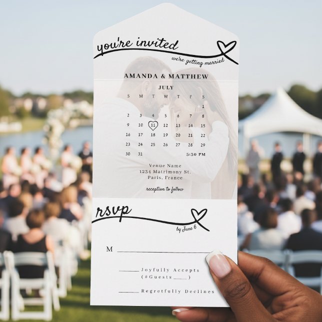 Foto: Casamento de Calendário Branco da Linha Cora (Photo Monogram Heart Line White Calendar Wedding All In One Invitation
)