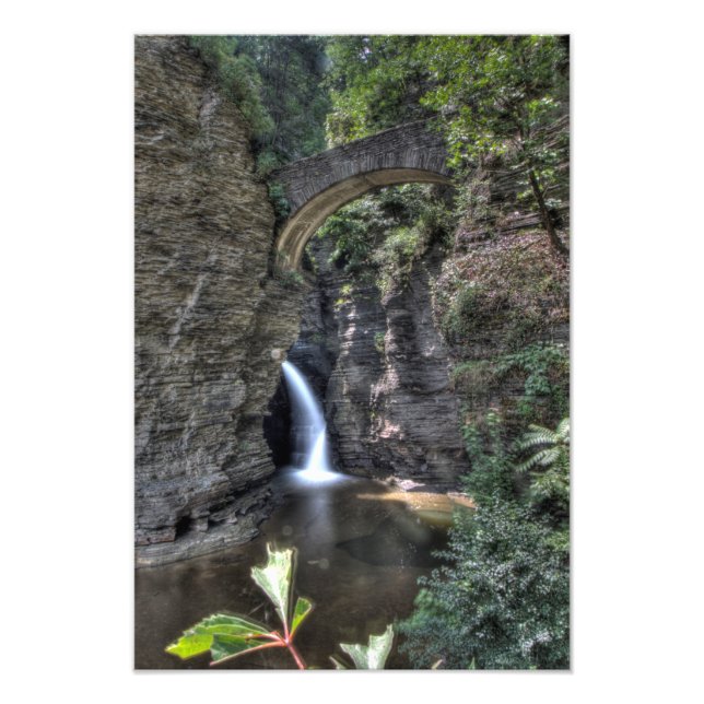 Foto Cascata de entrada, Watkins Glen, Nova Iorque. (Frente)