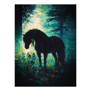 Foto Cavalo Negro Misterioso na Floresta