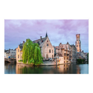 Foto Cidade antiga de Bruges e torre de Belfry