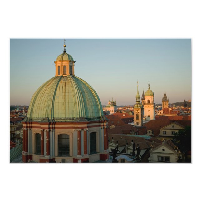 Foto Cúpula da Igreja de São Francisco, Praga, Repúblic (Frente)