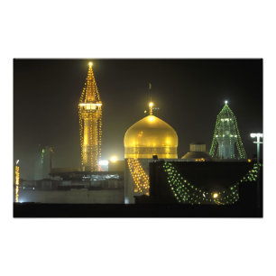 Foto Cúpula dourada do Complexo do Santuário do Imam Re