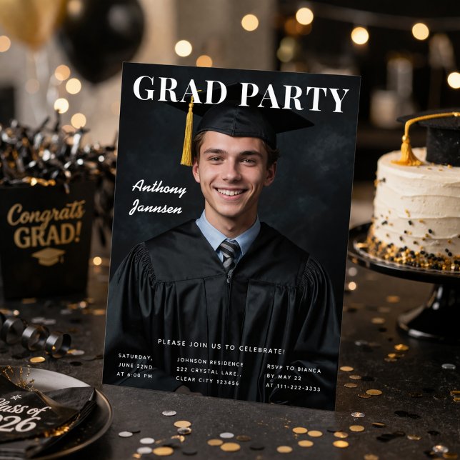 Foto da Festa de Graduação Convite de Formatura (Graduation party photo invitation with bold black and gold celebration styling)