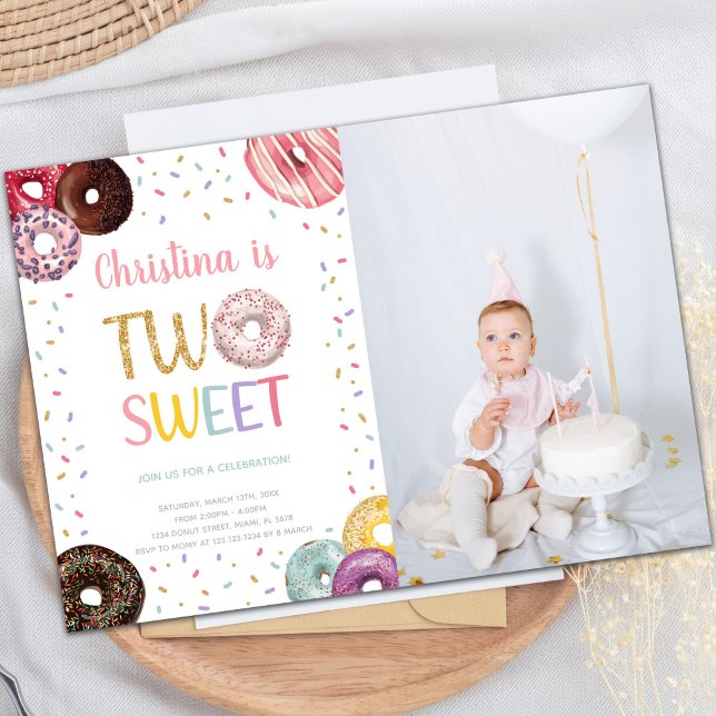 Foto de Convites de Aniversário para Rosquinha de  (Two Sweet Colors Donut Birthday Invitations photo)