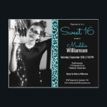 Foto de Leopardo Negro/Teal Menino 16 Convite<br><div class="desc">MODERN GIRLY TEAL/AQUA & BLACK LEOPARD SWEET SEXTEEN POSTCARD apresenta a foto da aniversariante. Por favor, note que nossa foto é na verdade uma foto em preto e branco. Se você tiver uma foto colorida e preferir que seja preto e branco, poderá adicionar um filtro à sua foto na ferramenta...</div>