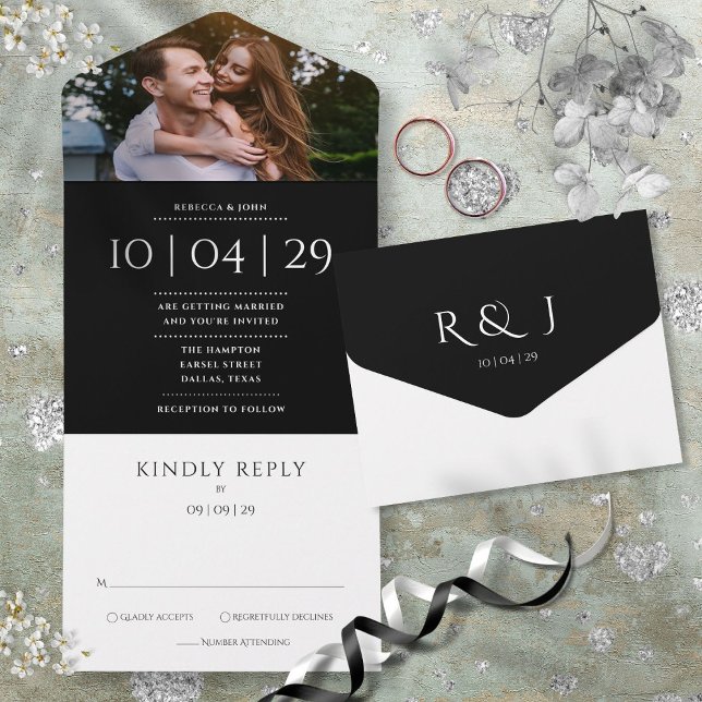 Foto de Monograma Preto e Branco Data do Casamento (Black And White Monogram Photo Wedding Date All In One Invitation)