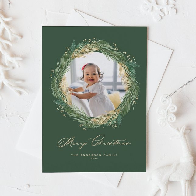 Foto de Natal Dourada e verde das Agulhas de pinhe (Faux Gold Foil Pine Needles Wreath Merry Christmas Photo Holiday Card)