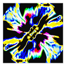 Design preto, vermelho, amarelo, azul de flor