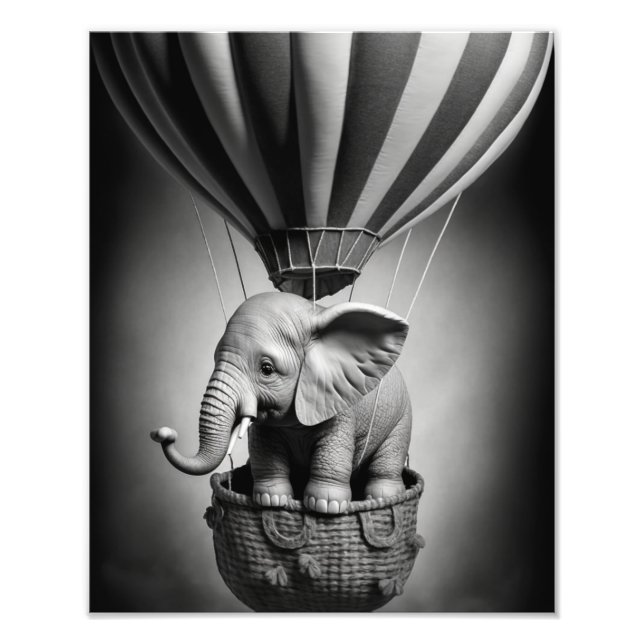 Foto Elefante bebê em balão de ar quente (Frente)