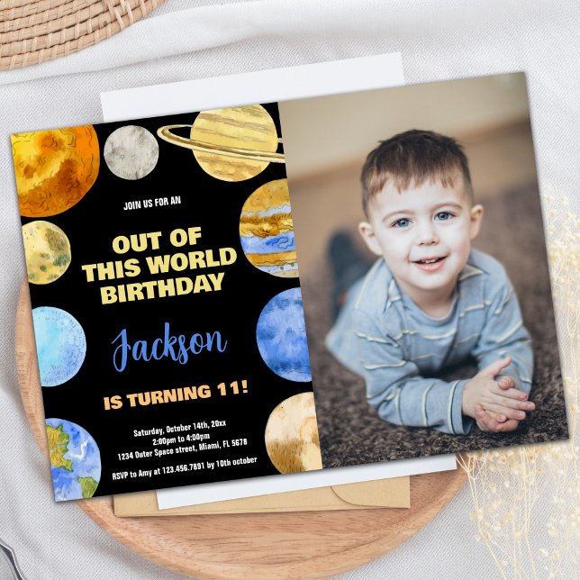 Foto em Laranja Negro Convite de Aniversário do Es (Black Orange Photo Outer Space Birthday Invitation)