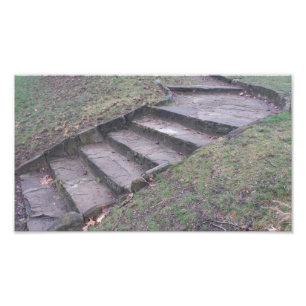 Foto Escadas altas da pedra do parque