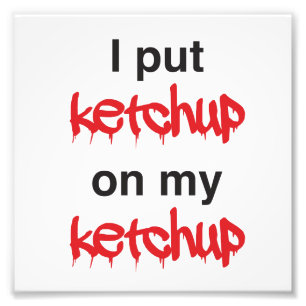 Foto Eu pôr a ketchup sobre minha ketchup