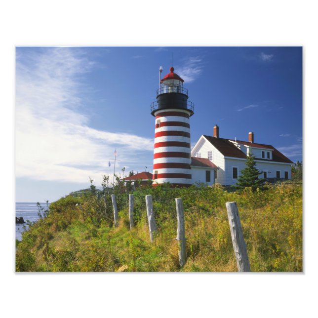 Foto EUA, Maine, Lubec. Farol West Quoddy Head (Frente)
