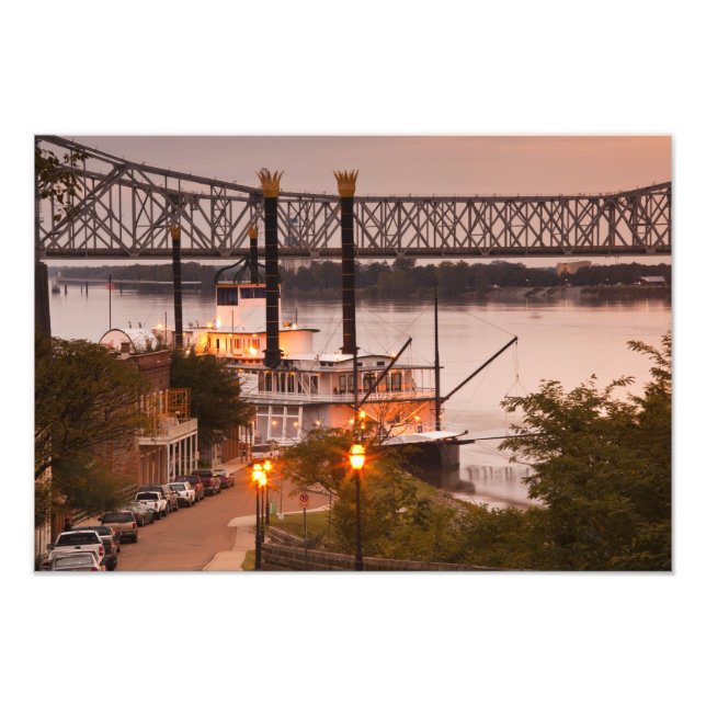Foto EUA, Mississippi, Natchez. Natchez Sob o (Frente)