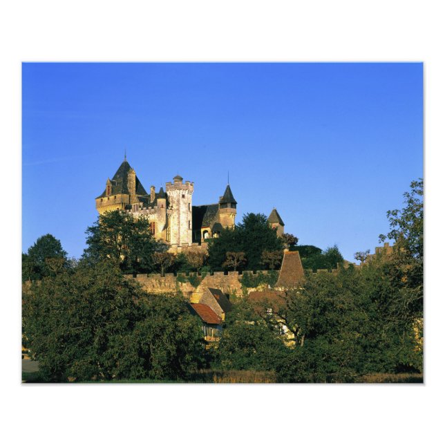 Foto Europa, França, Montforte. O castelo medieval (Frente)