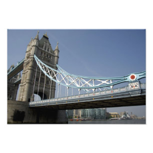 Foto Europa, Inglaterra, Londres. Ponte da Torre sobre