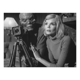 Foto Filme de Monstro da Vintagem Branca e Preta