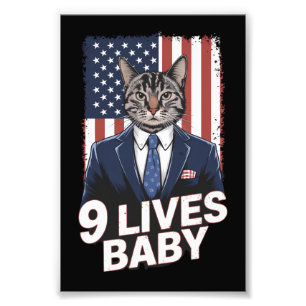 Foto Gato na Suíte com Cabelo de Trump Bandeira America