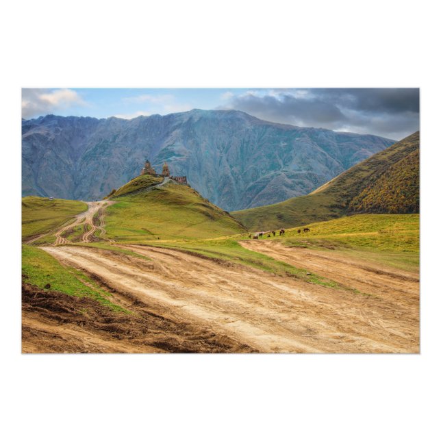 Foto Igreja da Santa Trindade Stepantsminda Kazbegi Geo (Frente)