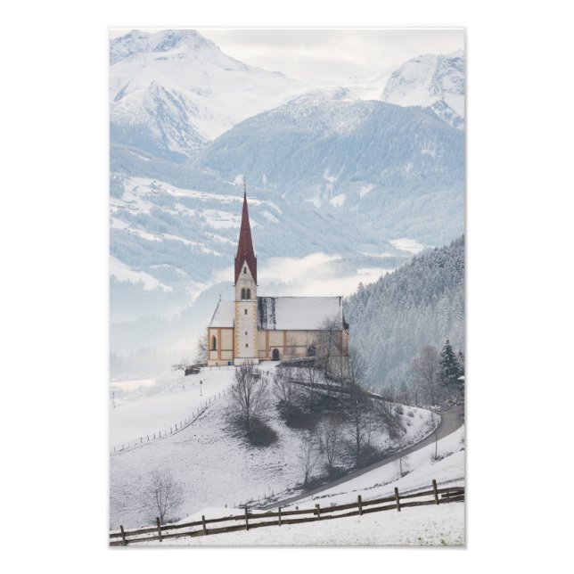 Foto Igreja numa paisagem alpina de inverno (Frente)