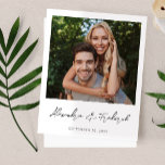 Foto instantânea orçamentária 2 Salve a data - Bra<br><div class="desc">** SATIN PAPER É PAPEL FINO. ATUALIZE O PAPEL PARA OBTER UM PAPEL MAIS ESPESADO. TEM UMA OPÇÃO PARA ENVELOPES. *** Economize dinheiro em convites formais com este convite menor que tem uma opção para envelopes. Prepare seus convidados para o maravilhoso casamento com sua Foto Instantânea 2 Salve a Data...</div>