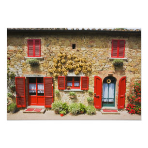 Foto Itália, Lucignano, Red Shutters e Colheita