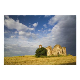 Foto Itália, Toscana, Ruína da Antiga Igreja na Toscana