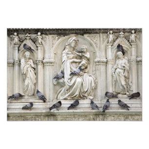 Foto Itália, Toscana, Siena. Estátuas e pássaros em
