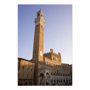 Foto Itália, Toscana, Siena. Torre del Mangia em