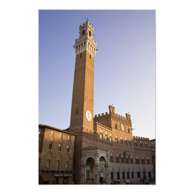 Foto Itália, Toscana, Siena. Torre del Mangia em (Frente)
