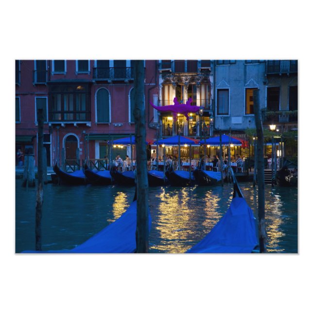 Foto Itália, Veneza, Visão Noturna ao Longo da Grande (Frente)