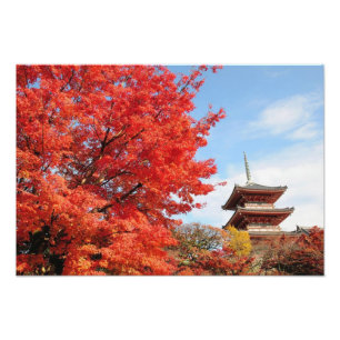 Foto Japão, Quioto. Templo Kiyomizu em cores de outono