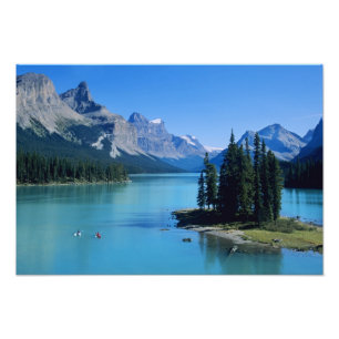 Foto Kayaking em Maligne Lake na Ilha Spirit