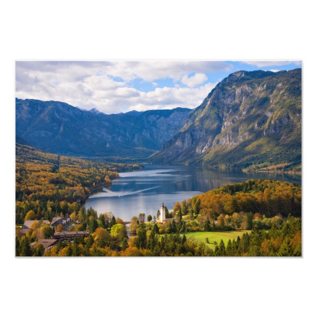 Foto Lago Bohinj na Eslovênia no outono (Frente)