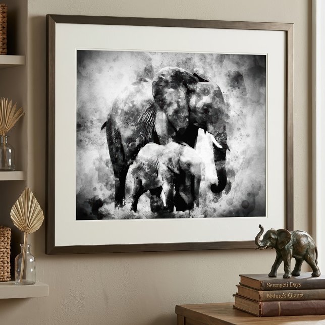 Foto Majestosa Elefanta Africana com Cria P&B (Majestic Female African Elephant with Calf B&W. Photo Print)