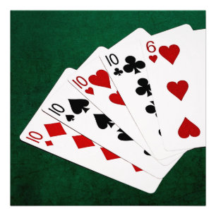 Foto Mãos Poker - Quatro De Um Tipo - Dezenas E Seis