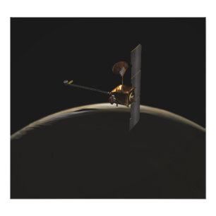 Foto Mars Odyssey naves sobre o nascer do sol marciano