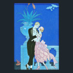 Foto Meia-noite, Kiss Art Deco Impressão<br><div class="desc">Meia-noite, Beija Art Deco impressão. Ilustração Art Deco de 1921. O artista francês Georges Barbier foi famoso por sua bela e viva representação da vida noturna parisiense. Meia-noite Beijo retrata um casal parado em uma sacada olhando o rio enquanto um barco segue à distância. O homem veste um smoking preto...</div>