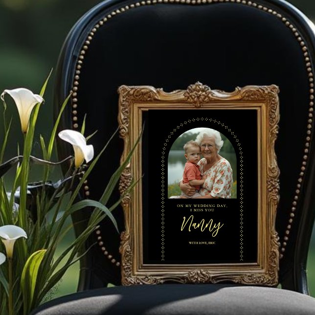 Foto Minimalist Elegant Wedding Photo Tribute Memorial  (Minimalist Elegant Wedding Memorial Photo Signs with Arch Effect for Tribute Table Photo Print.)