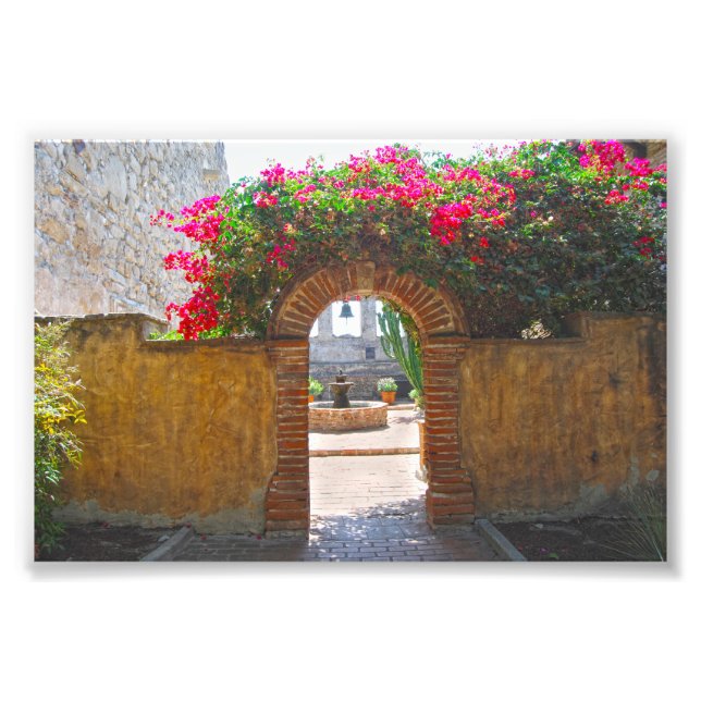 Foto Missão San Juan Capistrano Courtyard Archway (Frente)