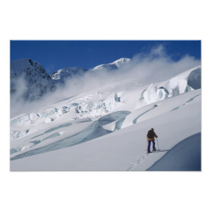 Foto Montanhista no glaciar Tasman no Monte