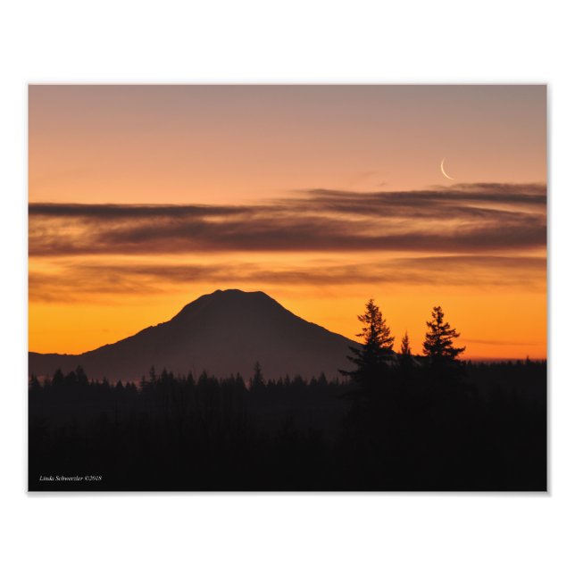 Foto Monte Rainier e a Lua Crescente (Frente)