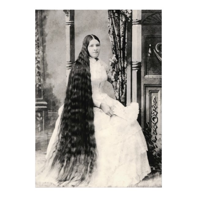 Foto Mulher Vitoriana com Cabelo Longo (Frente)