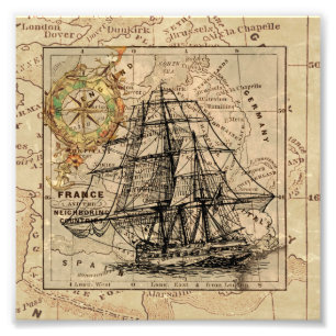 Foto Navio de Vela Antigo e Mapa Europeu Antigo