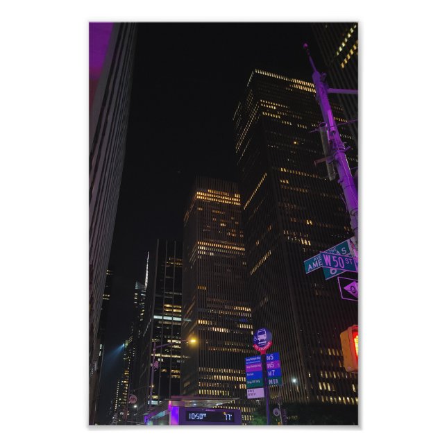 Foto New York Nights – Illuminated Skyline Photography  (Frente)