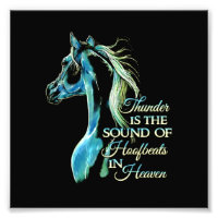 O Trovão É O Som Dos Hoofbeats No Céu