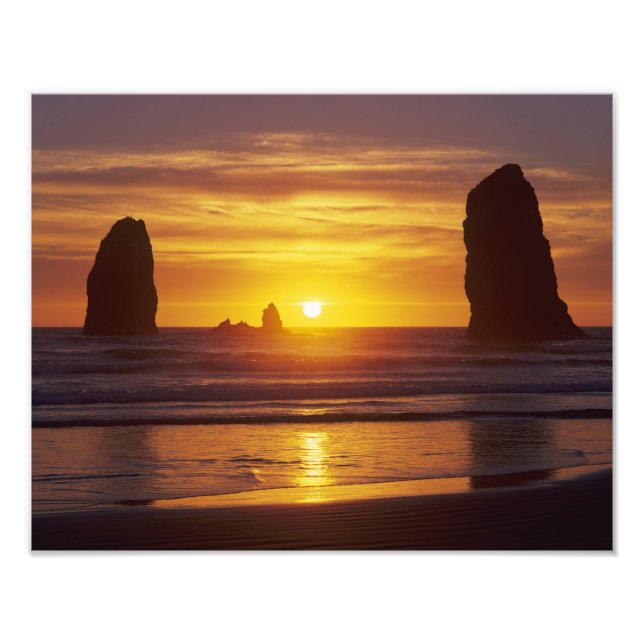 Foto OR, Costa do Oregon, Cannon Beach, formações rocho (Frente)